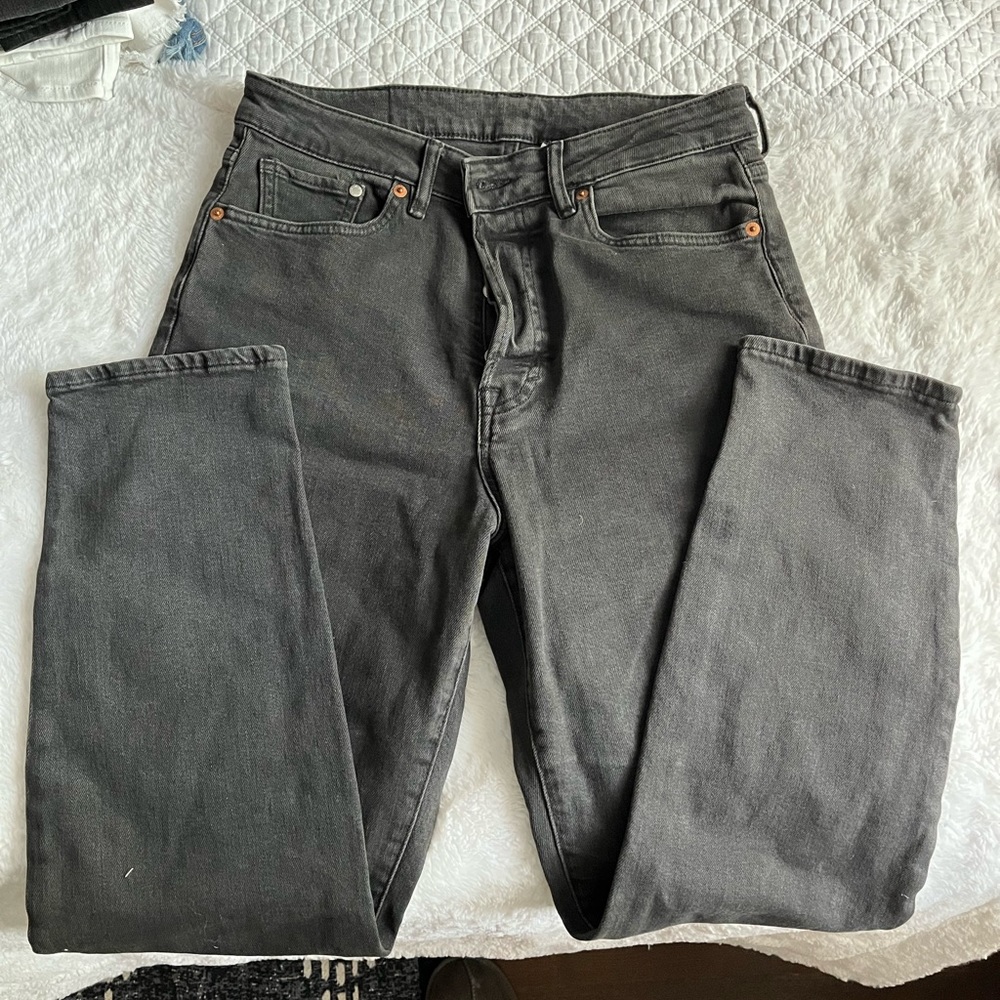 Light wash black mom jeans